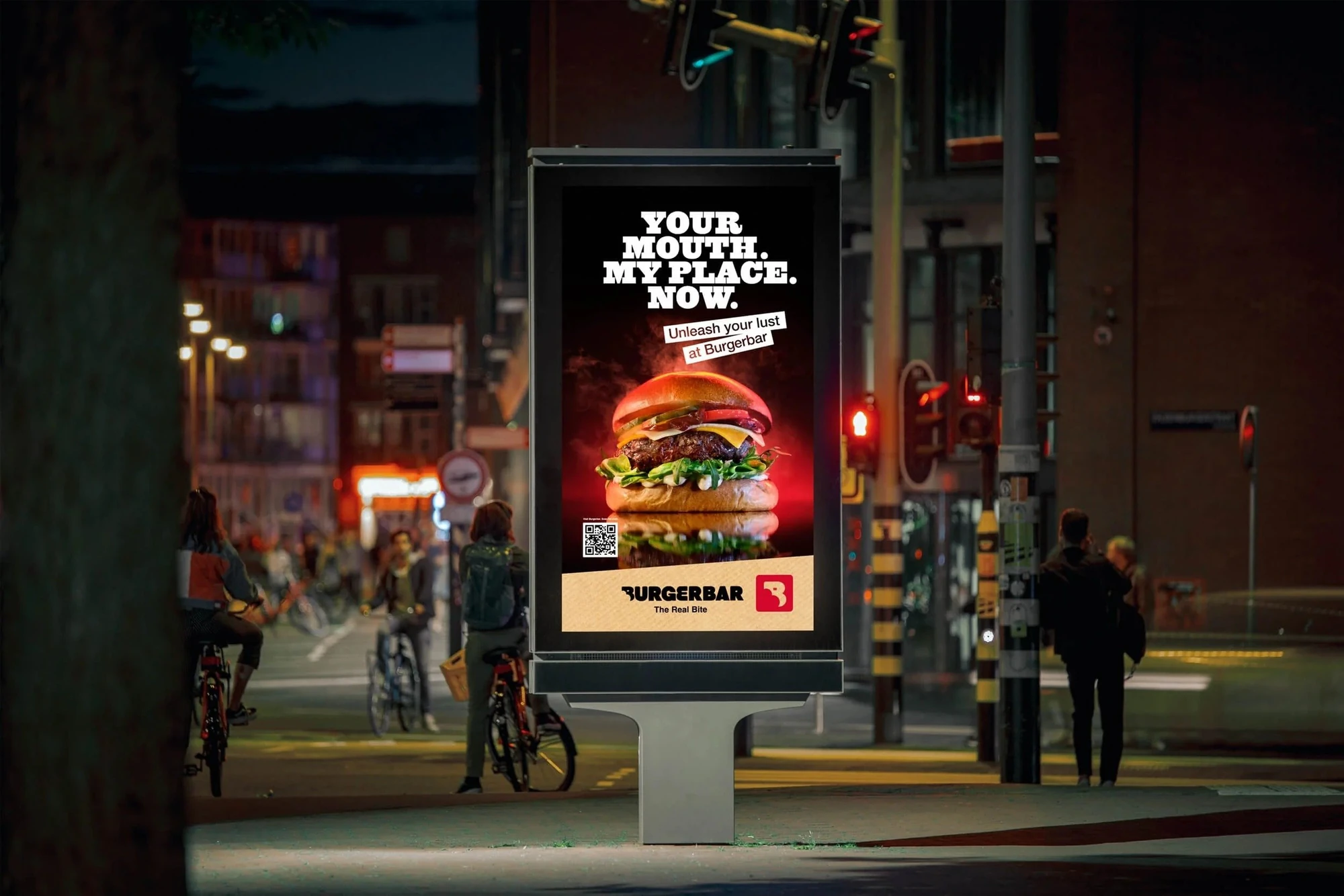 Abri-poster Burgerbar in een Amsterdamse straat: "Your mouth. My place. Now."